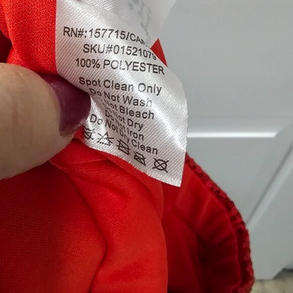 Red sparkle shorts red size xl - Picture 4 of 5